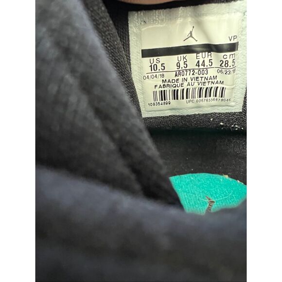 Jordan Black Cat Black Turbo Green size 10.5 men - Picture 5 of 6